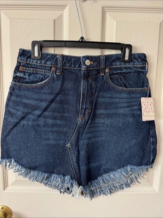 Free People Dresses & Skirts - Free People Frayed Edge Denim Skirt